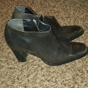Nine West ankle boots 7M